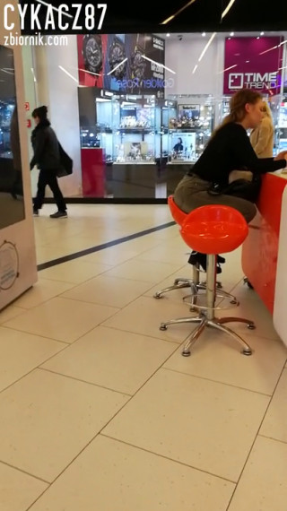 Sexy pupa