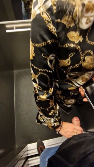 20230303_222341.mp4