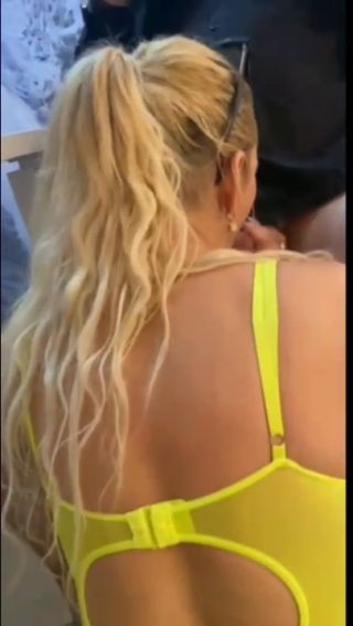 dc3d4f21-f338-4143-9fb7-027c18e83749.mp4