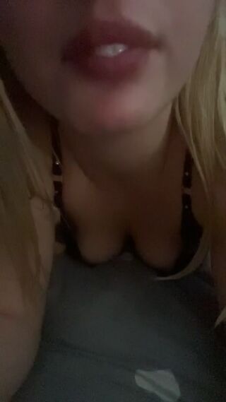 MlodaSexyParaReal
