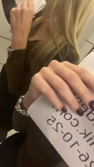 E0928075-8C58-40D6-A397-0D063FEEBB09.mp4
